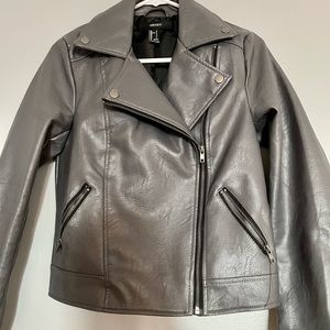 Gray Casual Jacket in excellent condition